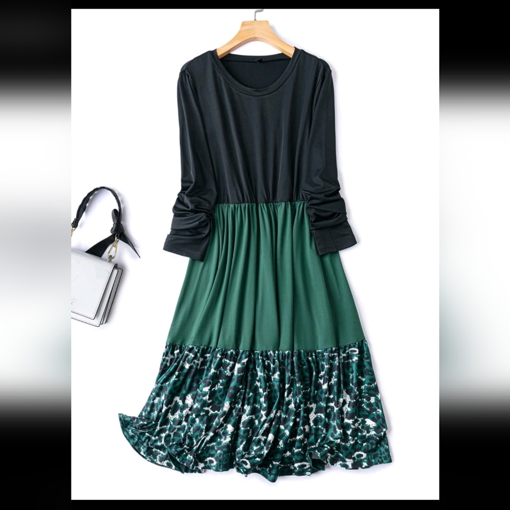 Plus Leopard Colorblock Round Neck Dress